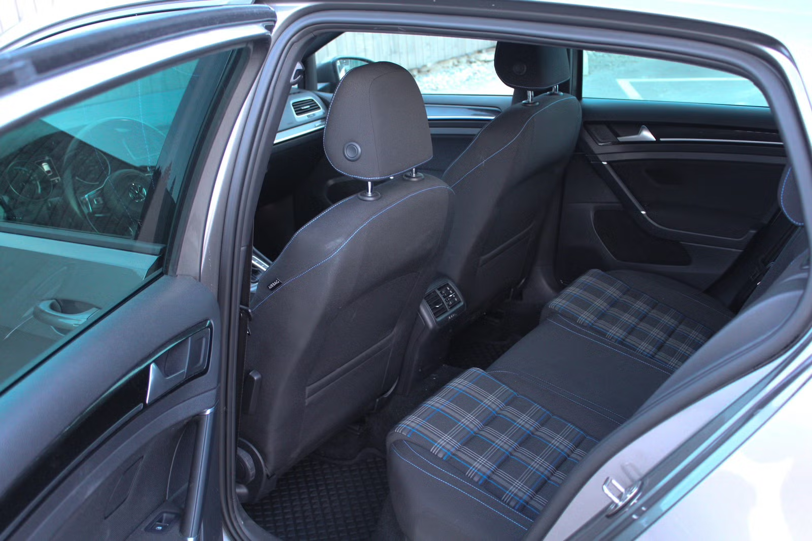 Volkswagen Golf 2016 11