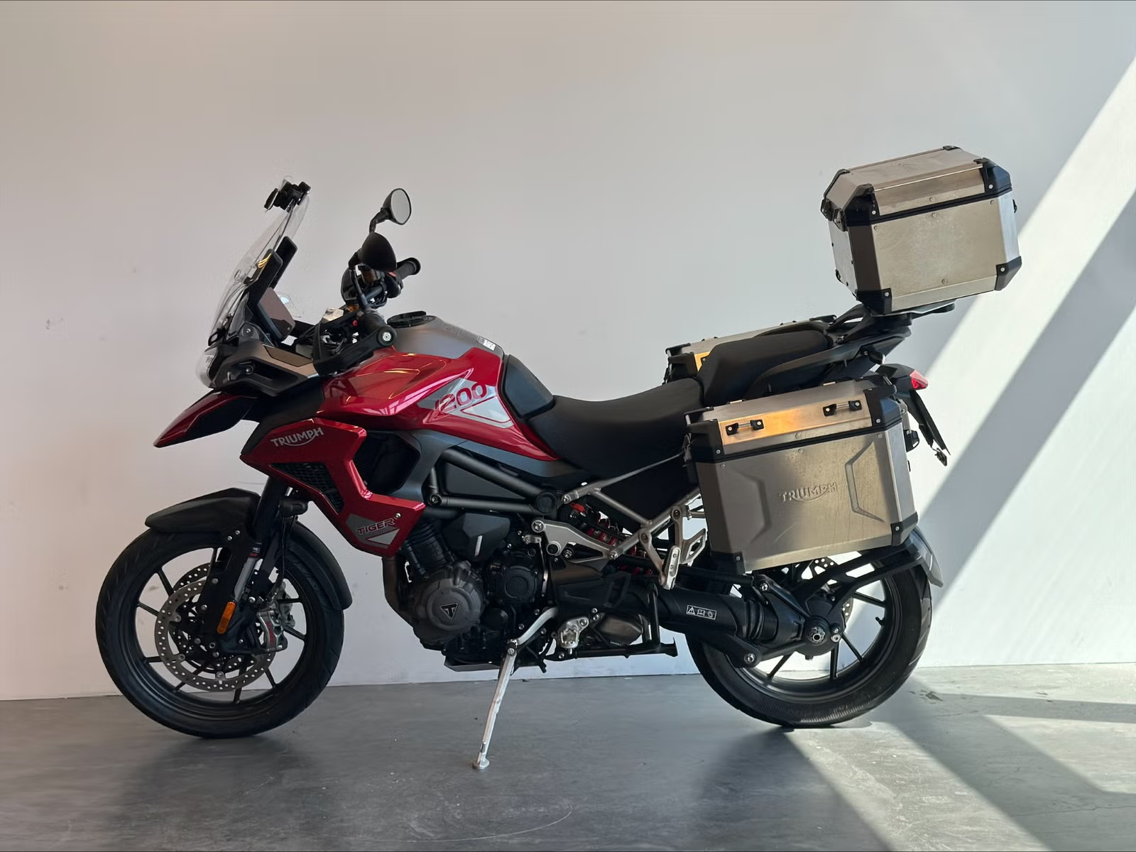 Triumph Tiger 1200 GT PRO 2024 3