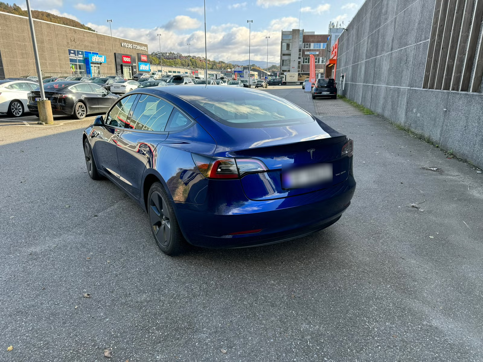 Tesla Model 3 Long Range 2023 4