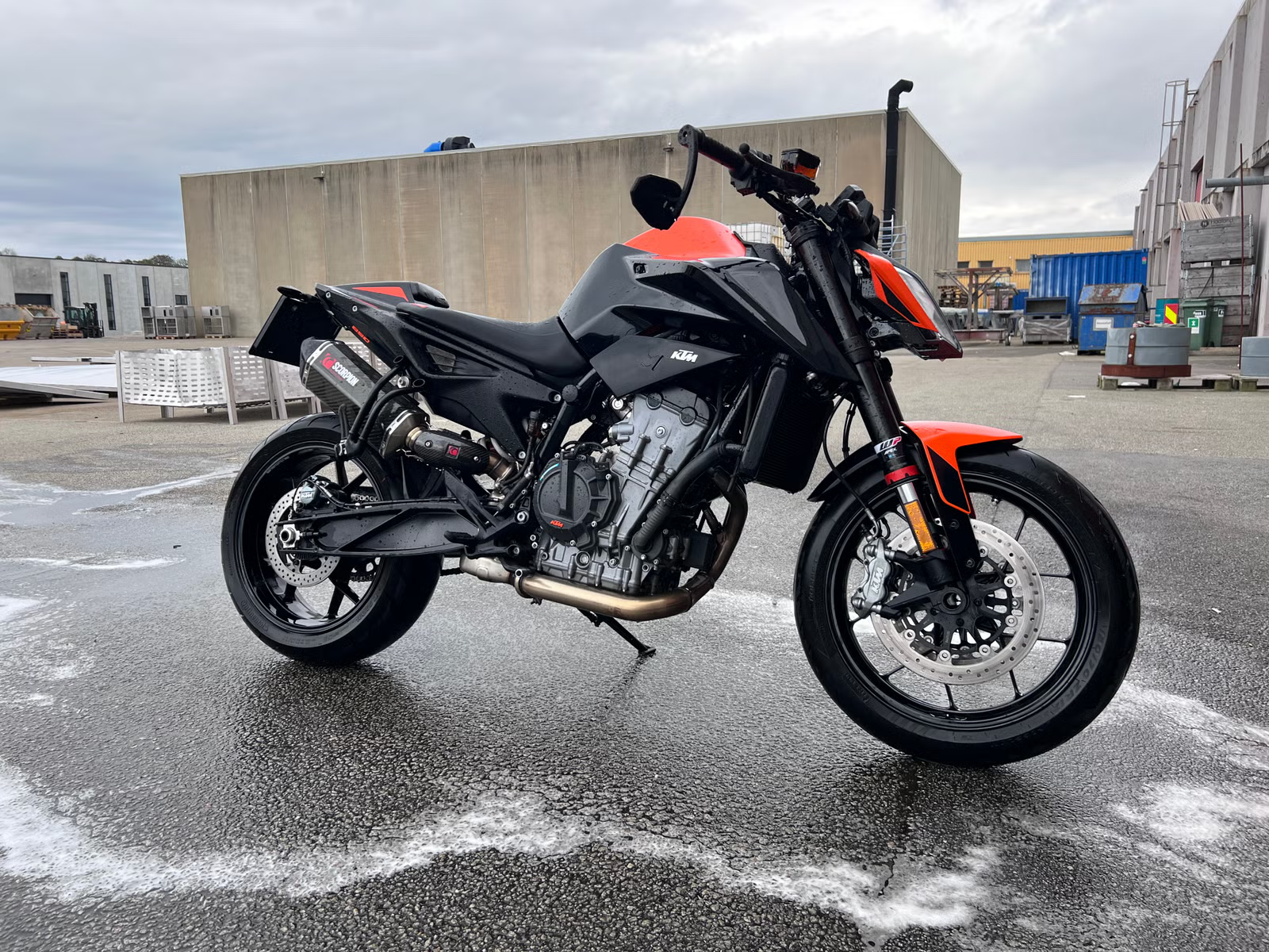 KTM 890 Duke 2021 3