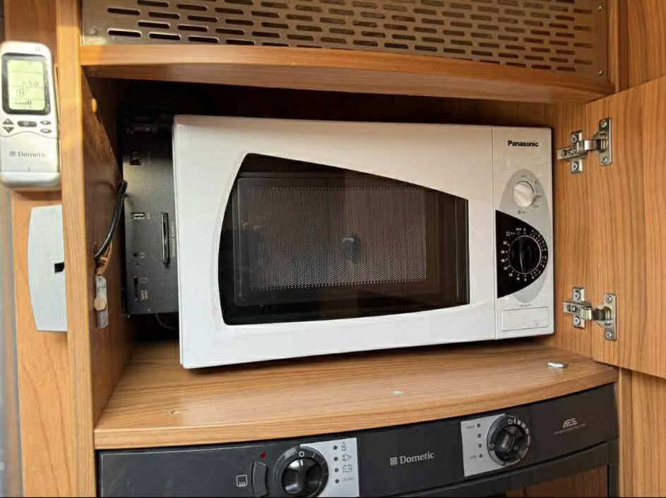 Burstner Elegance i 821 2008 16