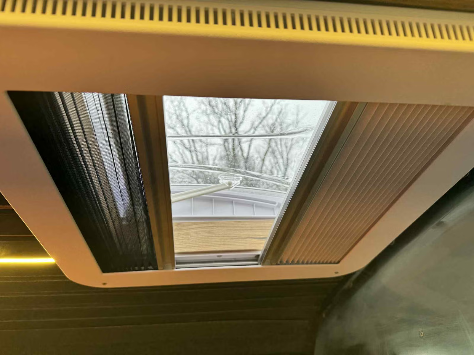 Volkswagen Transporter 2017 35