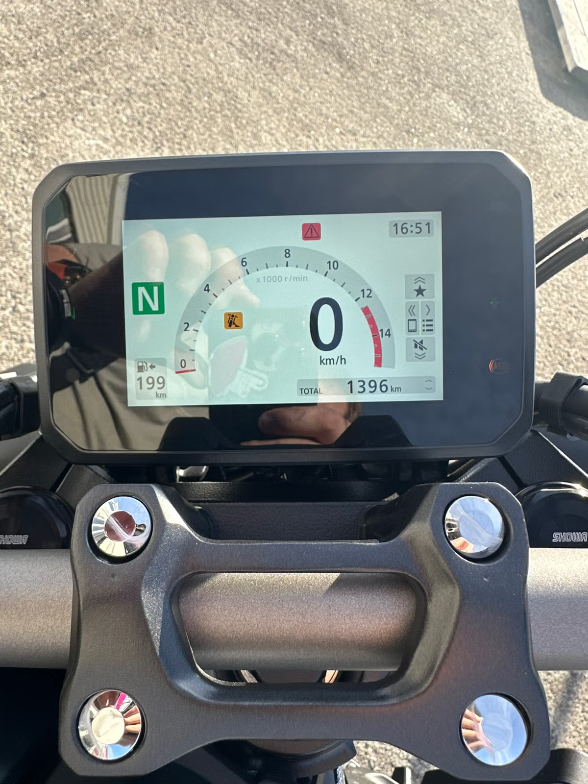 Honda CB 650 R 2025 22