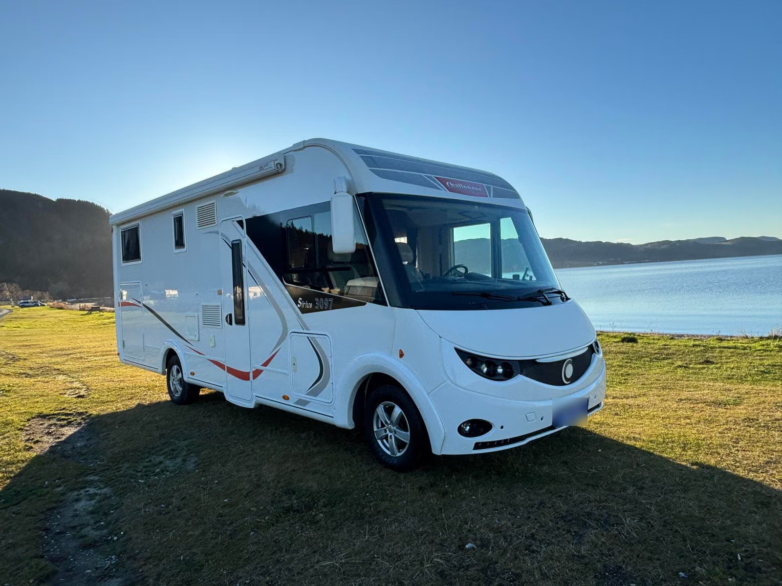 Challenger Sirius 3097 2015 1