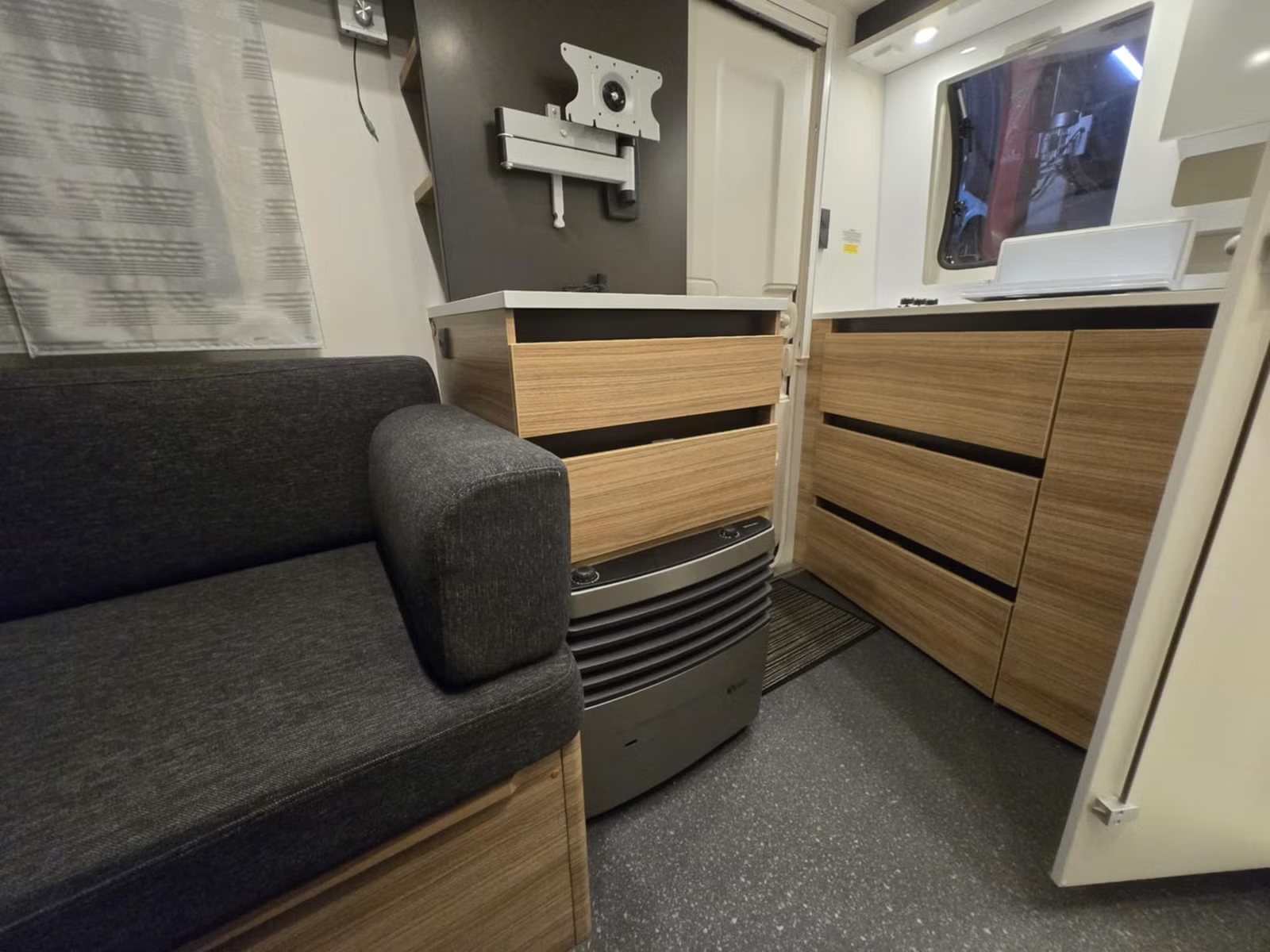 Adria Action 361 2017 7