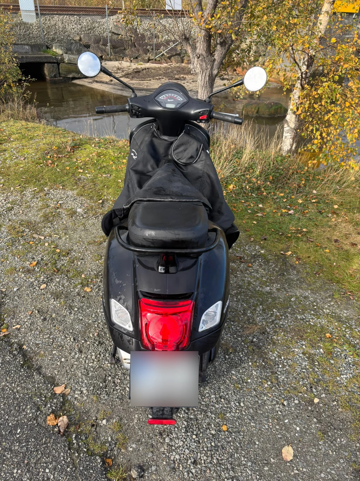 Vespa GTS 300 Notte 2020 10