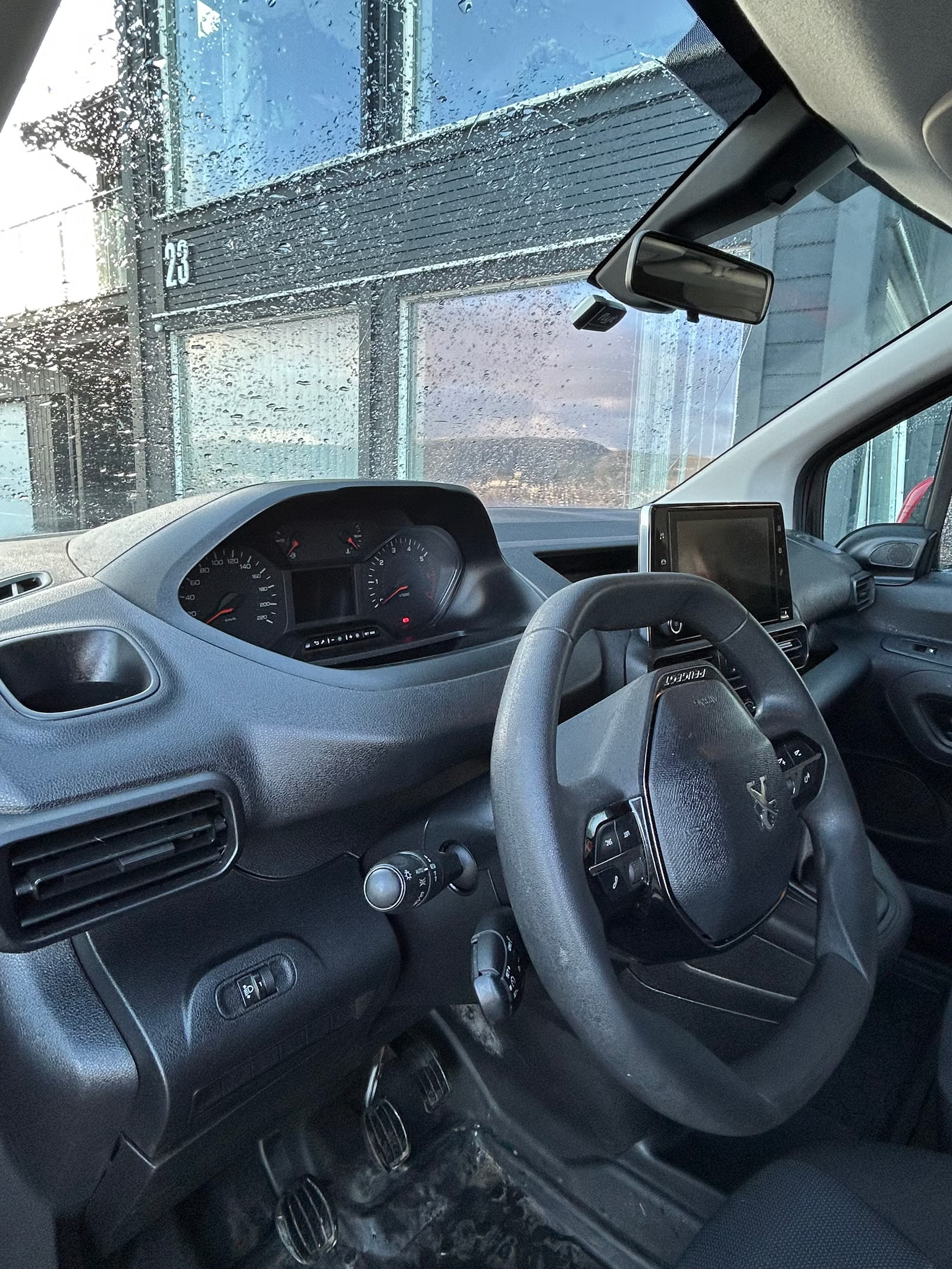 Peugeot Partner 2019 11