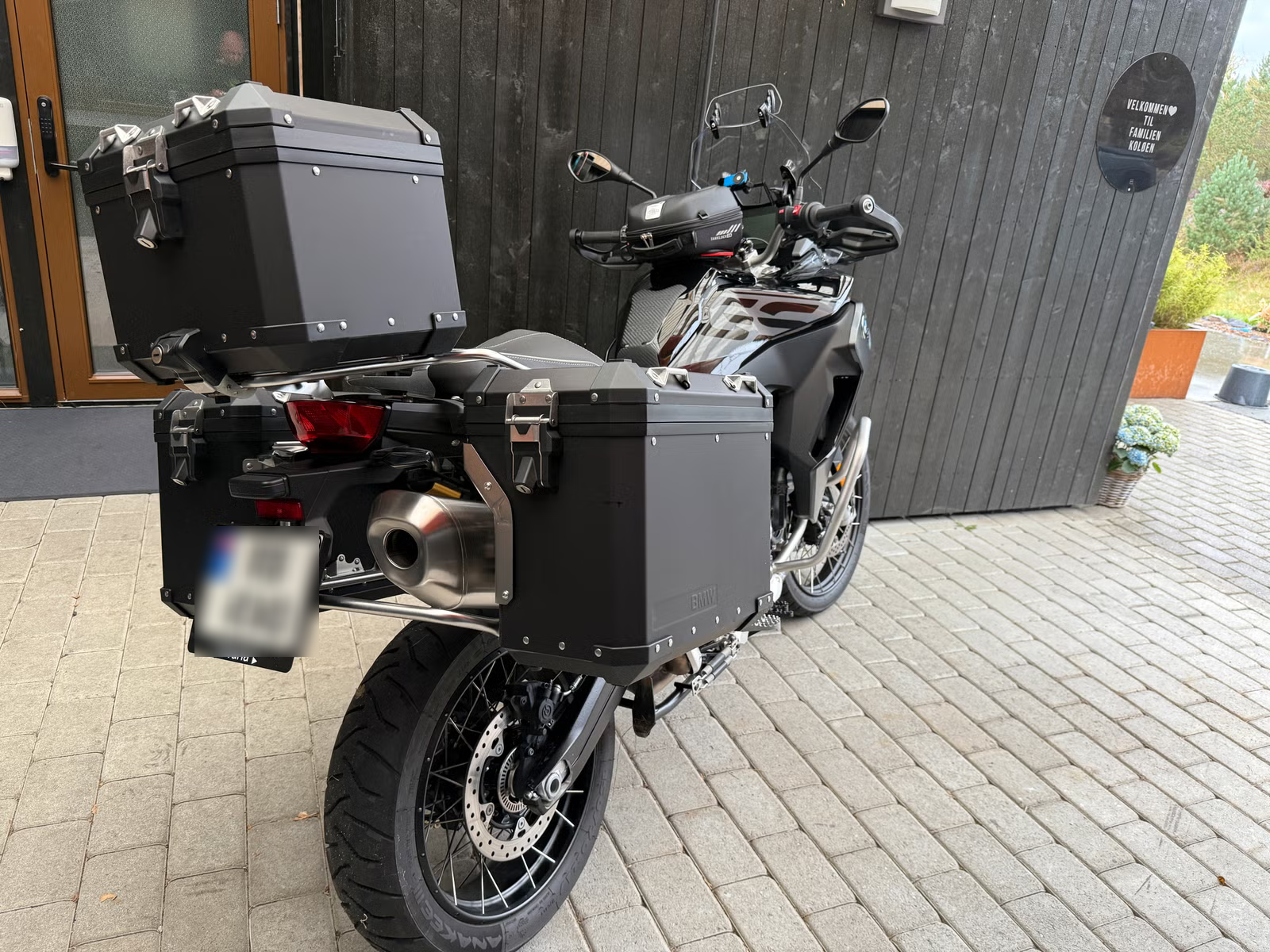 BMW F 850 GS Adventure Triple Black 2023 6