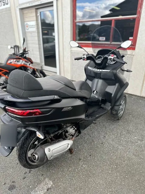 Piaggio MP3 300 2015 4