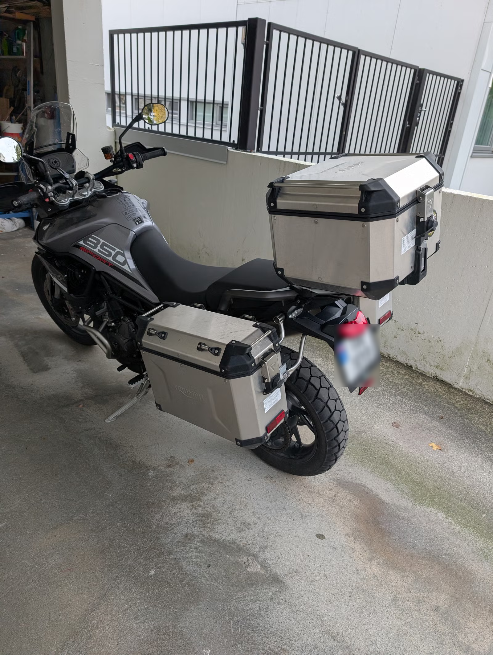 Triumph Tiger 850 2024 6