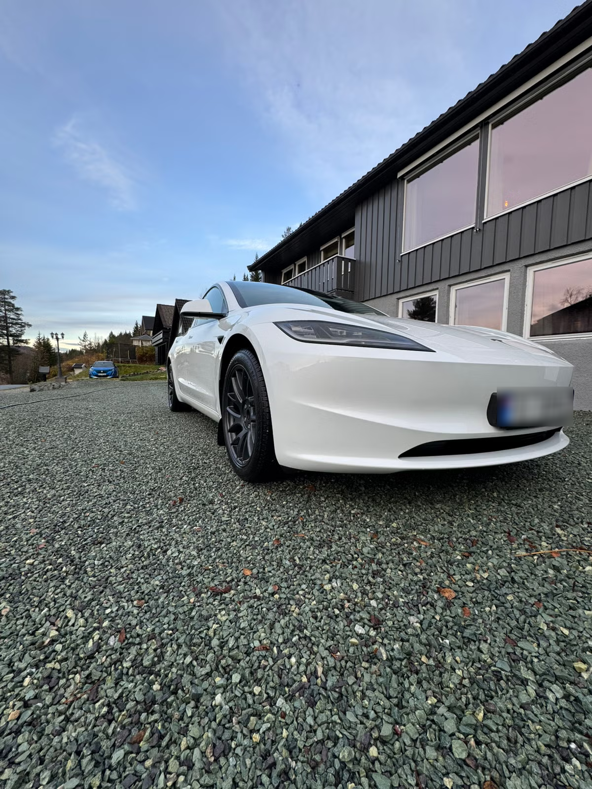 Tesla Model 3 2024 8