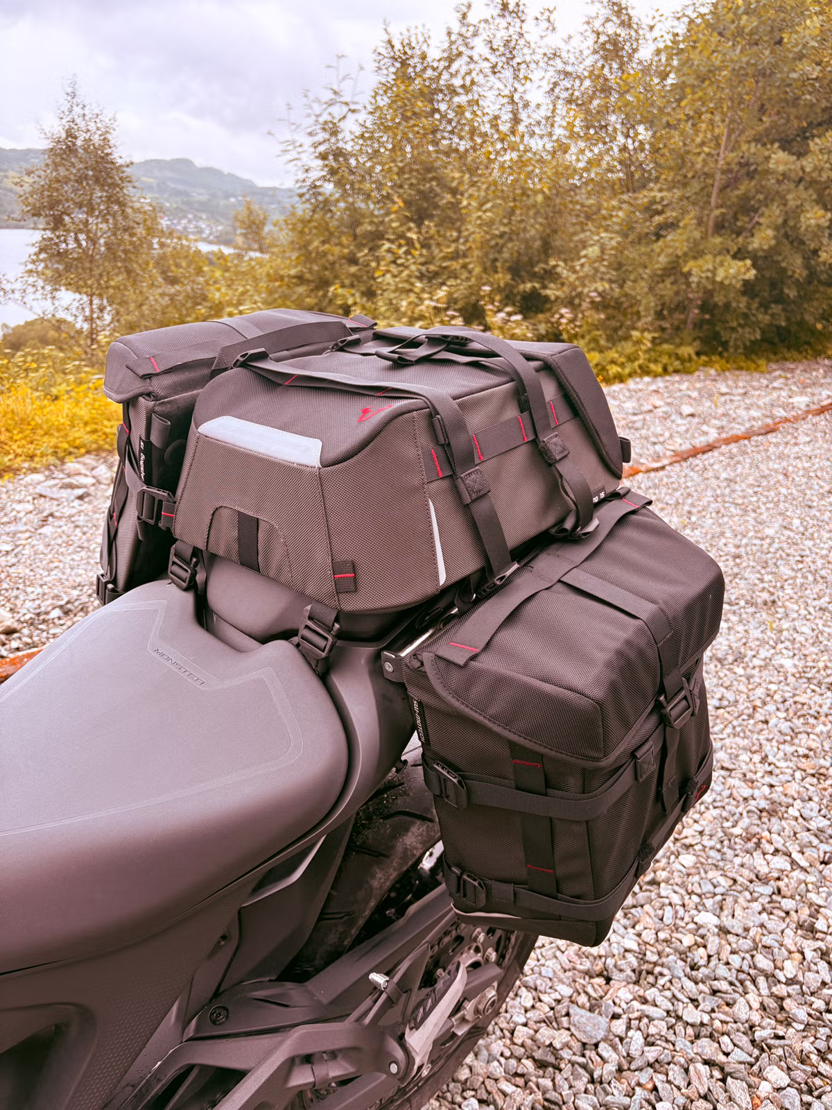 Ducati Monster 950 + 2021 21