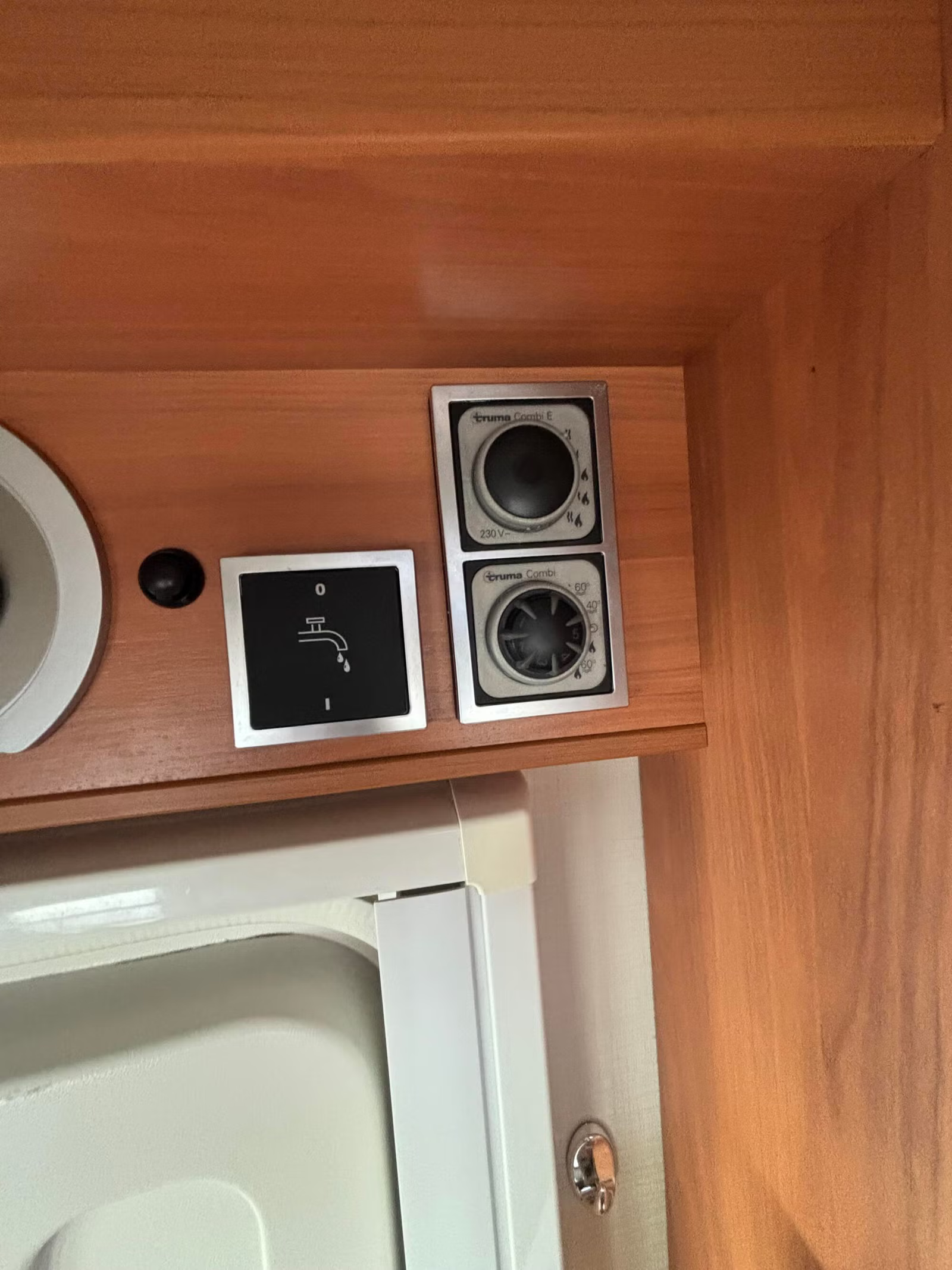 Hymer Exsis 588 2014 15