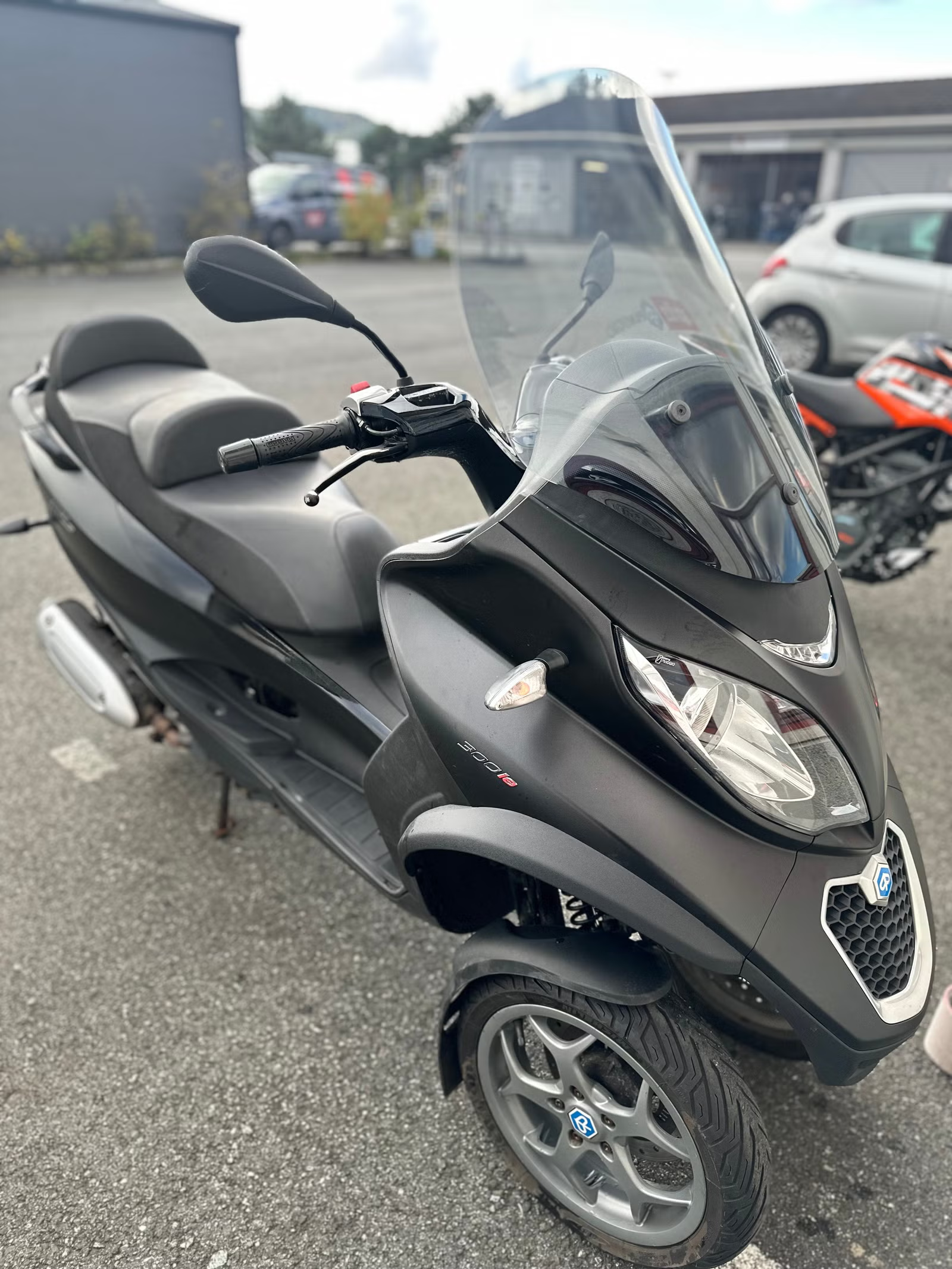 Piaggio MP3 300 2015 3