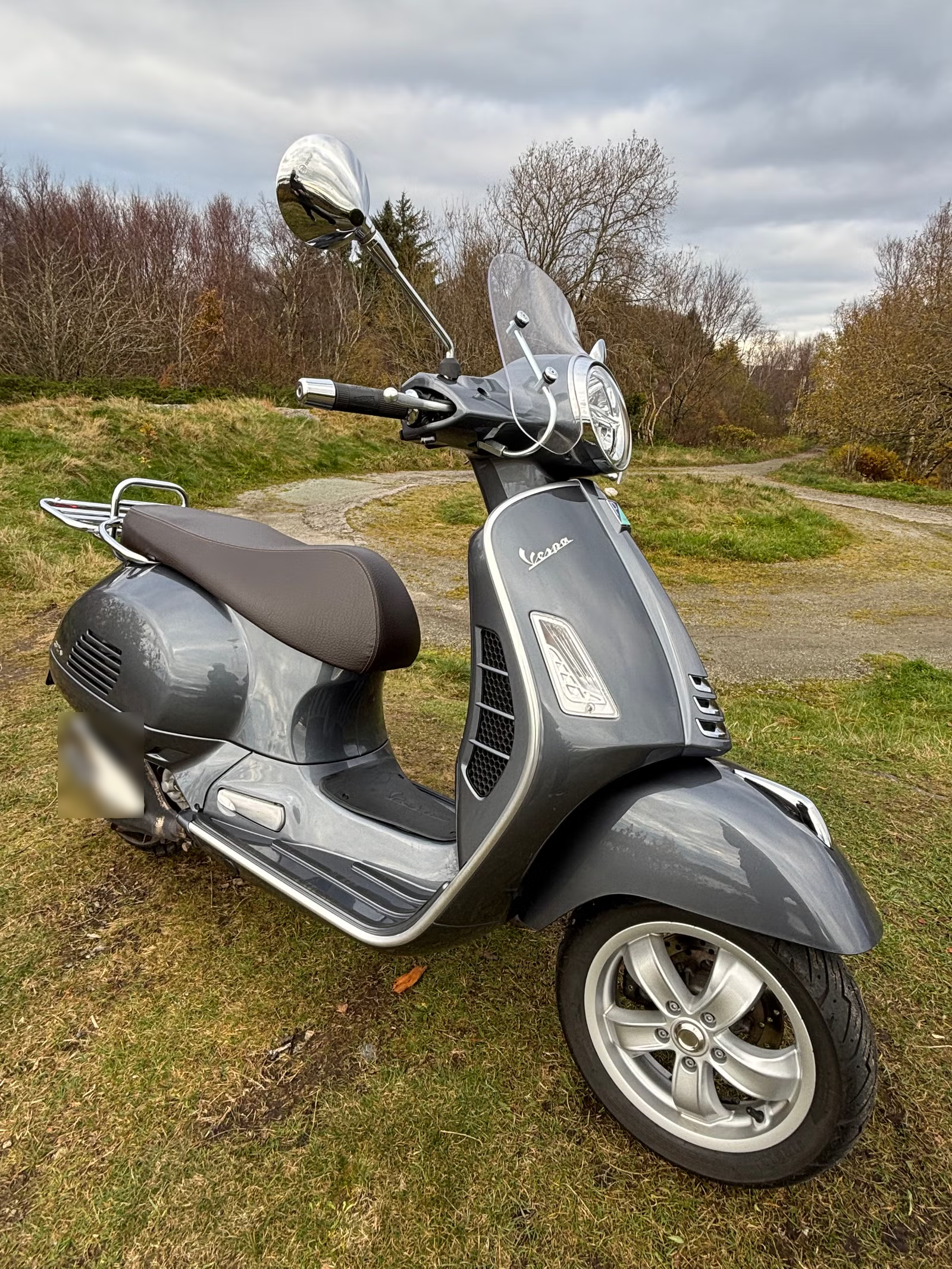 Vespa GTS 300 Touring HPE 2021 3
